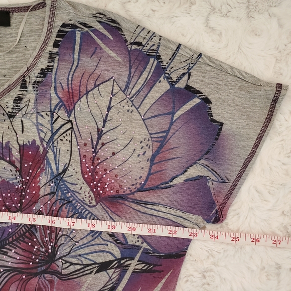 Style & Co. Floral graphic print top tunic stud accents Petite Small - Picture 7 of 7